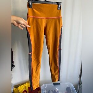 ALO Yoga Mustard Leggings